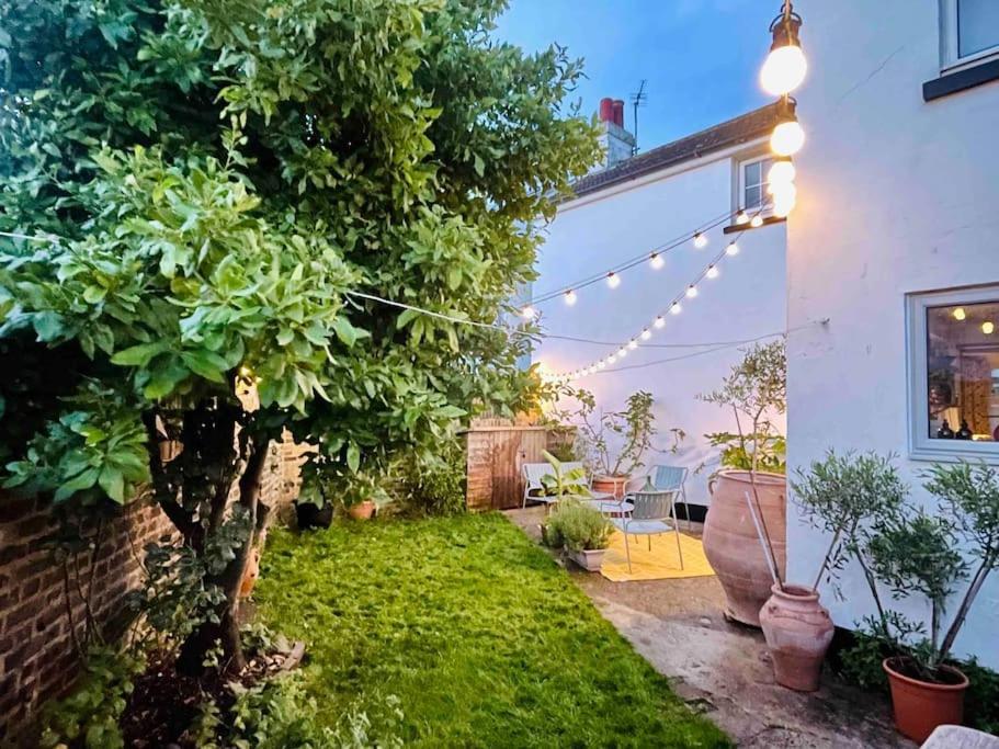 Northdene Cottage - Cosy Old Fisherman'S Cottage Two Mins From Sea - Free Parking - Wood Burning Stove - Roll Top Bath - Dog Friendly Deal Buitenkant foto