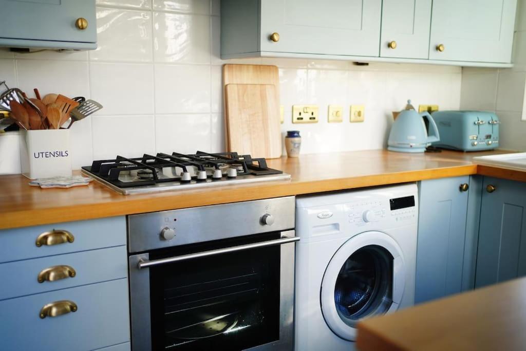 Northdene Cottage - Cosy Old Fisherman'S Cottage Two Mins From Sea - Free Parking - Wood Burning Stove - Roll Top Bath - Dog Friendly Deal Buitenkant foto